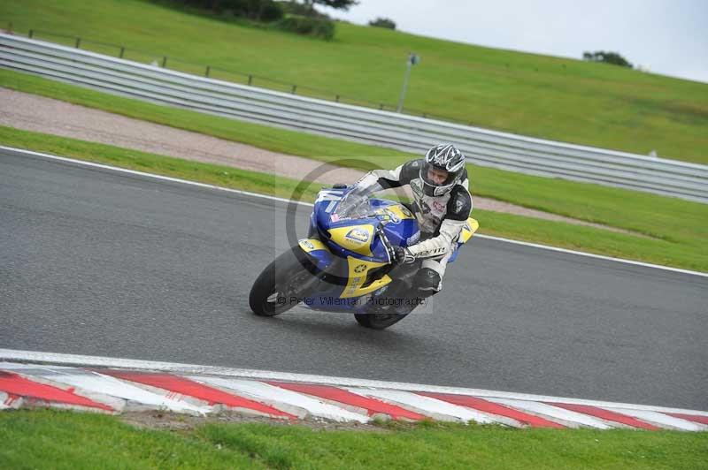 Motorcycle action photographs;Trackday digital images;event digital images;eventdigitalimages;no limits trackday;oulton park;oulton park circuit cheshire;oulton park photographs;peter wileman photography;trackday;trackday photos