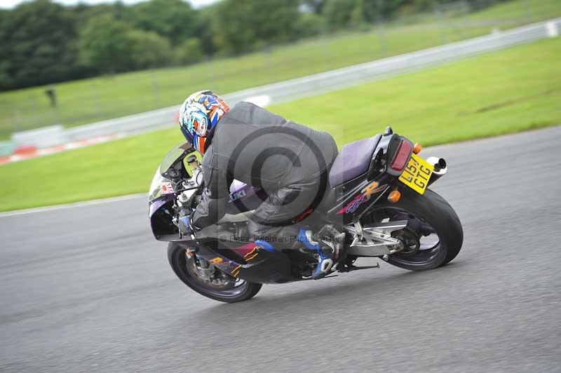 Motorcycle action photographs;Trackday digital images;event digital images;eventdigitalimages;no limits trackday;oulton park;oulton park circuit cheshire;oulton park photographs;peter wileman photography;trackday;trackday photos