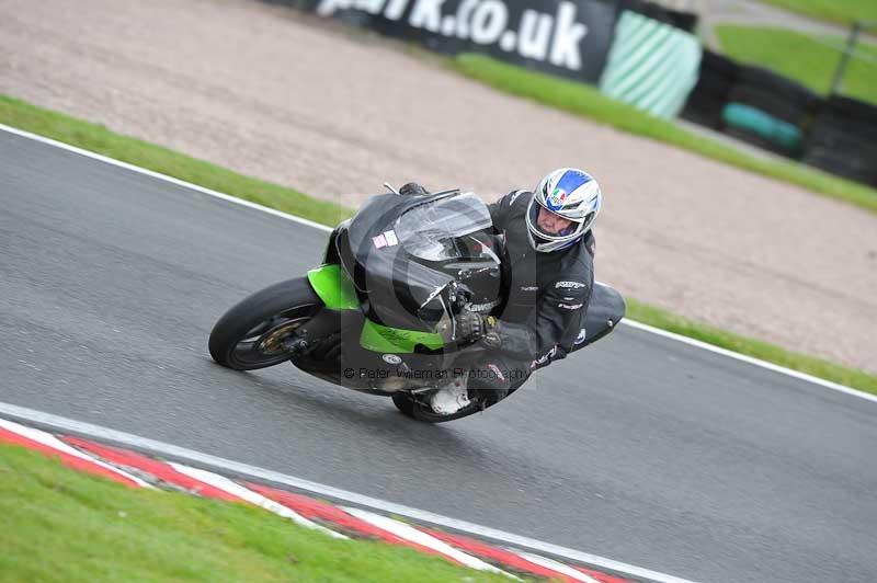 Motorcycle action photographs;Trackday digital images;event digital images;eventdigitalimages;no limits trackday;oulton park;oulton park circuit cheshire;oulton park photographs;peter wileman photography;trackday;trackday photos
