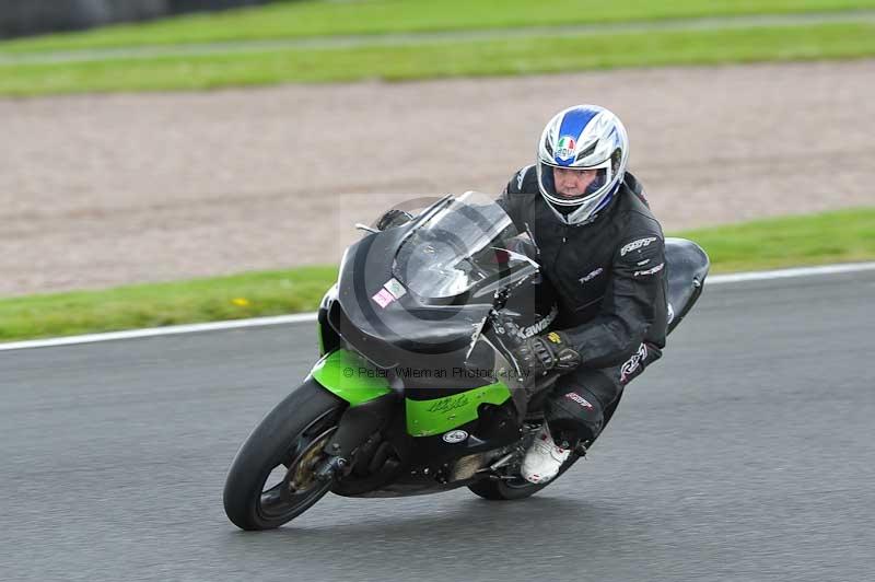 Motorcycle action photographs;Trackday digital images;event digital images;eventdigitalimages;no limits trackday;oulton park;oulton park circuit cheshire;oulton park photographs;peter wileman photography;trackday;trackday photos