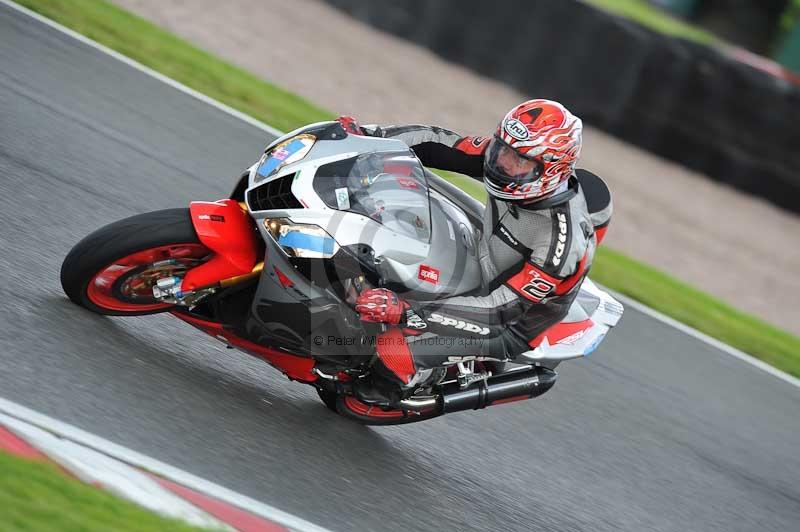 Motorcycle action photographs;Trackday digital images;event digital images;eventdigitalimages;no limits trackday;oulton park;oulton park circuit cheshire;oulton park photographs;peter wileman photography;trackday;trackday photos