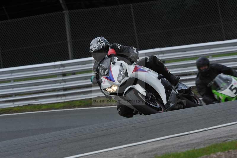 Motorcycle action photographs;Trackday digital images;event digital images;eventdigitalimages;no limits trackday;oulton park;oulton park circuit cheshire;oulton park photographs;peter wileman photography;trackday;trackday photos