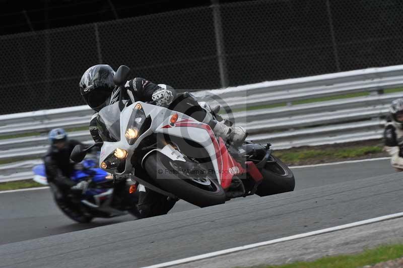 Motorcycle action photographs;Trackday digital images;event digital images;eventdigitalimages;no limits trackday;oulton park;oulton park circuit cheshire;oulton park photographs;peter wileman photography;trackday;trackday photos