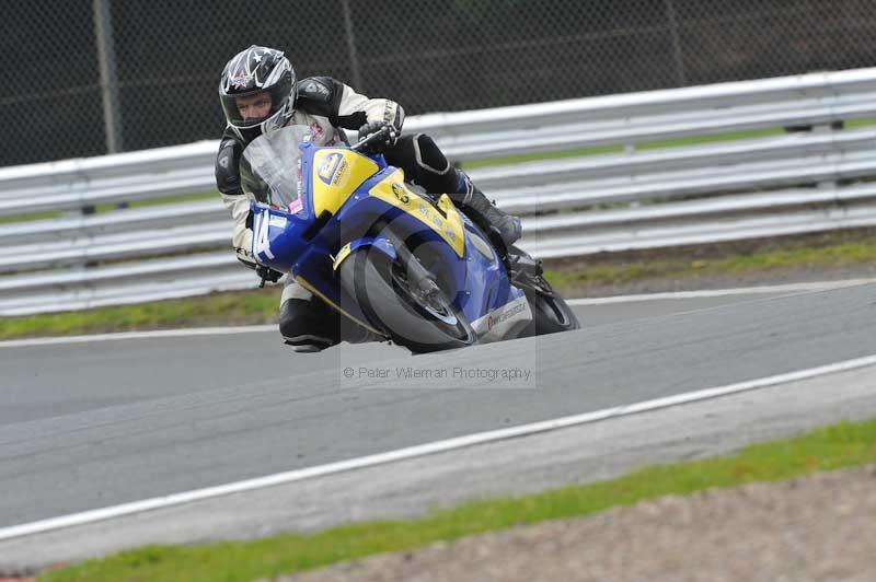Motorcycle action photographs;Trackday digital images;event digital images;eventdigitalimages;no limits trackday;oulton park;oulton park circuit cheshire;oulton park photographs;peter wileman photography;trackday;trackday photos