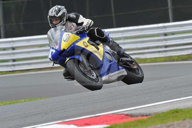 Motorcycle action photographs;Trackday digital images;event digital images;eventdigitalimages;no limits trackday;oulton park;oulton park circuit cheshire;oulton park photographs;peter wileman photography;trackday;trackday photos