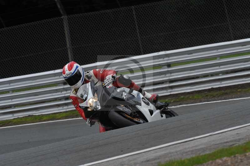 Motorcycle action photographs;Trackday digital images;event digital images;eventdigitalimages;no limits trackday;oulton park;oulton park circuit cheshire;oulton park photographs;peter wileman photography;trackday;trackday photos