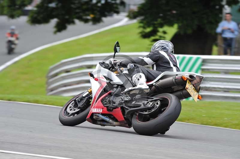 Motorcycle action photographs;Trackday digital images;event digital images;eventdigitalimages;no limits trackday;oulton park;oulton park circuit cheshire;oulton park photographs;peter wileman photography;trackday;trackday photos