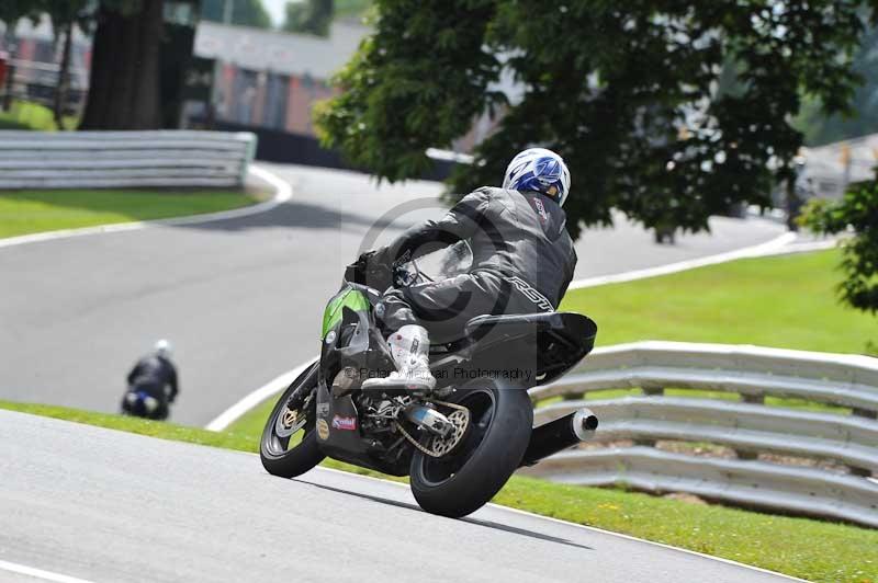 Motorcycle action photographs;Trackday digital images;event digital images;eventdigitalimages;no limits trackday;oulton park;oulton park circuit cheshire;oulton park photographs;peter wileman photography;trackday;trackday photos