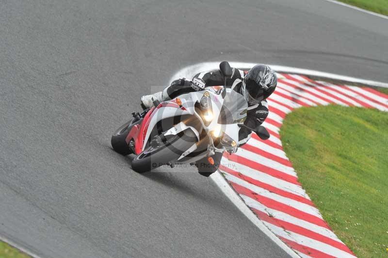 Motorcycle action photographs;Trackday digital images;event digital images;eventdigitalimages;no limits trackday;oulton park;oulton park circuit cheshire;oulton park photographs;peter wileman photography;trackday;trackday photos
