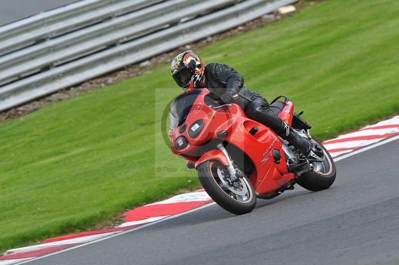Motorcycle action photographs;Trackday digital images;event digital images;eventdigitalimages;no limits trackday;oulton park;oulton park circuit cheshire;oulton park photographs;peter wileman photography;trackday;trackday photos