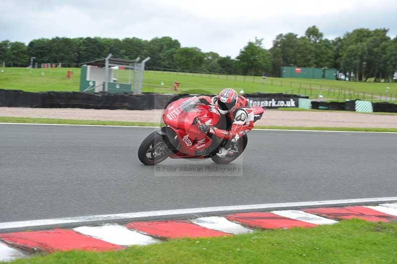 Motorcycle action photographs;Trackday digital images;event digital images;eventdigitalimages;no limits trackday;oulton park;oulton park circuit cheshire;oulton park photographs;peter wileman photography;trackday;trackday photos