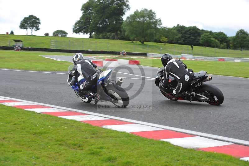 Motorcycle action photographs;Trackday digital images;event digital images;eventdigitalimages;no limits trackday;oulton park;oulton park circuit cheshire;oulton park photographs;peter wileman photography;trackday;trackday photos