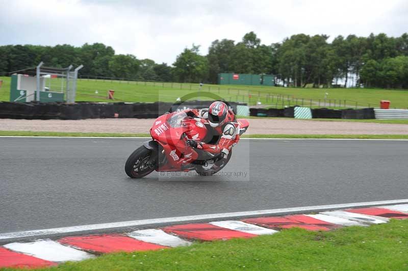 Motorcycle action photographs;Trackday digital images;event digital images;eventdigitalimages;no limits trackday;oulton park;oulton park circuit cheshire;oulton park photographs;peter wileman photography;trackday;trackday photos