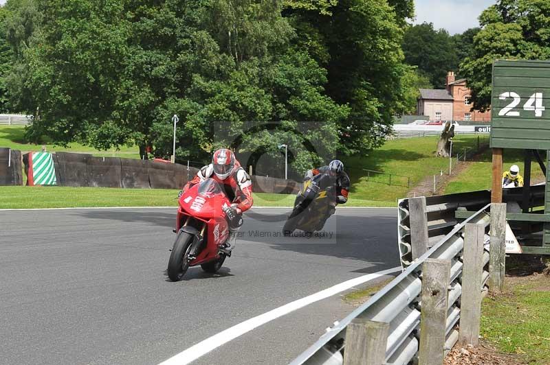 Motorcycle action photographs;Trackday digital images;event digital images;eventdigitalimages;no limits trackday;oulton park;oulton park circuit cheshire;oulton park photographs;peter wileman photography;trackday;trackday photos