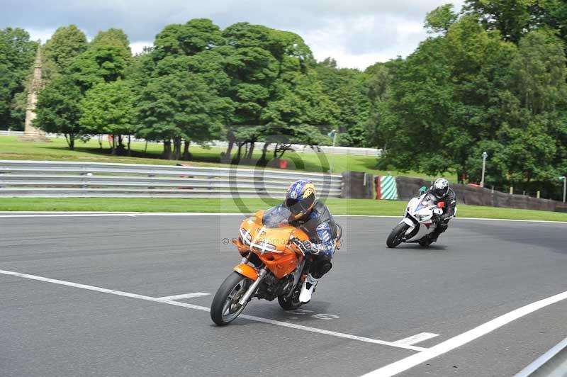Motorcycle action photographs;Trackday digital images;event digital images;eventdigitalimages;no limits trackday;oulton park;oulton park circuit cheshire;oulton park photographs;peter wileman photography;trackday;trackday photos