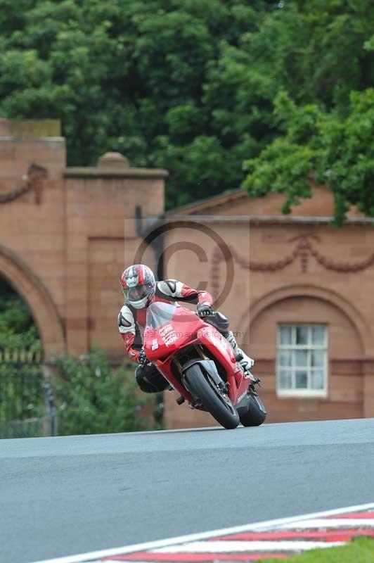 Motorcycle action photographs;Trackday digital images;event digital images;eventdigitalimages;no limits trackday;oulton park;oulton park circuit cheshire;oulton park photographs;peter wileman photography;trackday;trackday photos