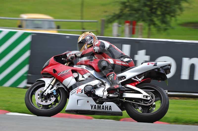 Motorcycle action photographs;Trackday digital images;event digital images;eventdigitalimages;no limits trackday;oulton park;oulton park circuit cheshire;oulton park photographs;peter wileman photography;trackday;trackday photos
