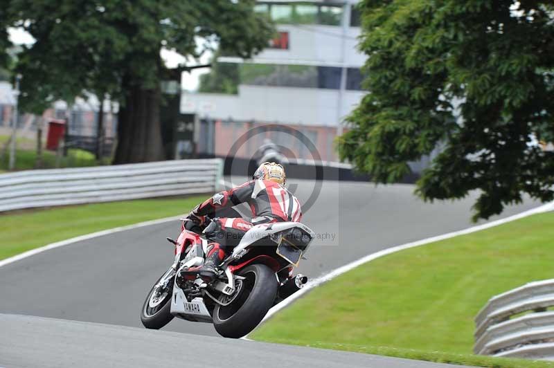 Motorcycle action photographs;Trackday digital images;event digital images;eventdigitalimages;no limits trackday;oulton park;oulton park circuit cheshire;oulton park photographs;peter wileman photography;trackday;trackday photos