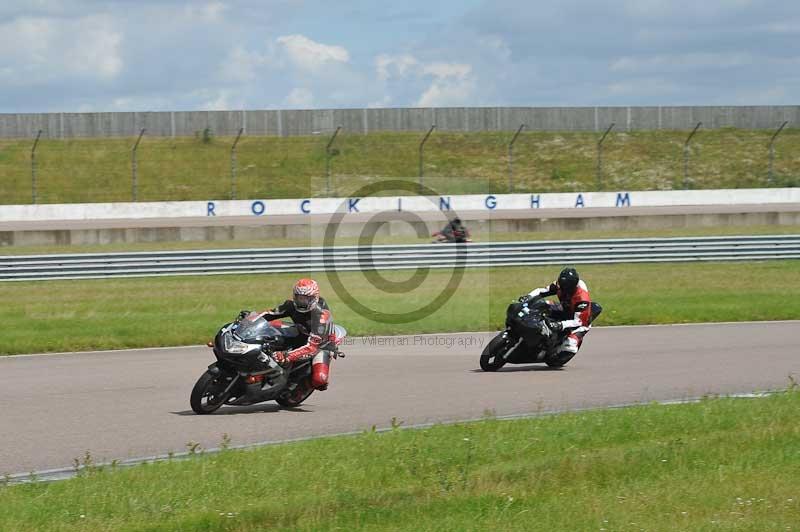 Rockingham no limits trackday;enduro digital images;event digital images;eventdigitalimages;no limits trackdays;peter wileman photography;racing digital images;rockingham raceway northamptonshire;rockingham trackday photographs;trackday digital images;trackday photos