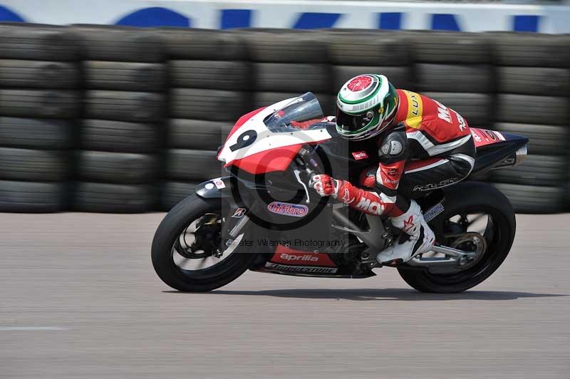 Motorcycle action photographs;Rockingham;Rockingham photographs;Trackday digital images;event digital images;eventdigitalimages;no limits trackday;peter wileman photography;rockingham corby northamptonshire;trackday;trackday photos