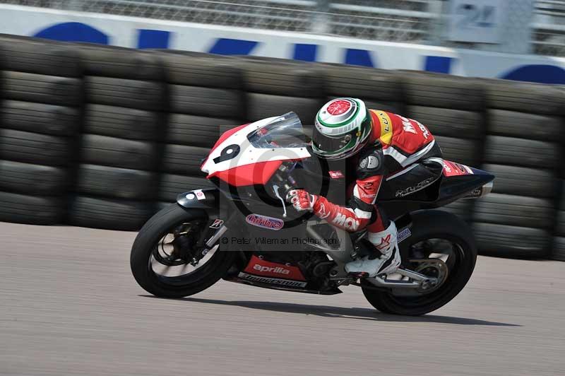 Motorcycle action photographs;Rockingham;Rockingham photographs;Trackday digital images;event digital images;eventdigitalimages;no limits trackday;peter wileman photography;rockingham corby northamptonshire;trackday;trackday photos