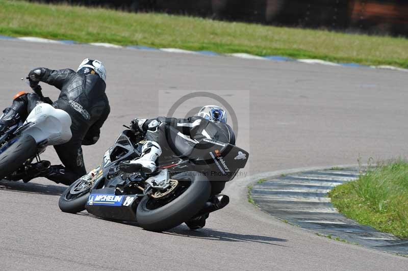Motorcycle action photographs;Rockingham;Rockingham photographs;Trackday digital images;event digital images;eventdigitalimages;no limits trackday;peter wileman photography;rockingham corby northamptonshire;trackday;trackday photos