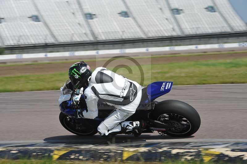 Motorcycle action photographs;Rockingham;Rockingham photographs;Trackday digital images;event digital images;eventdigitalimages;no limits trackday;peter wileman photography;rockingham corby northamptonshire;trackday;trackday photos