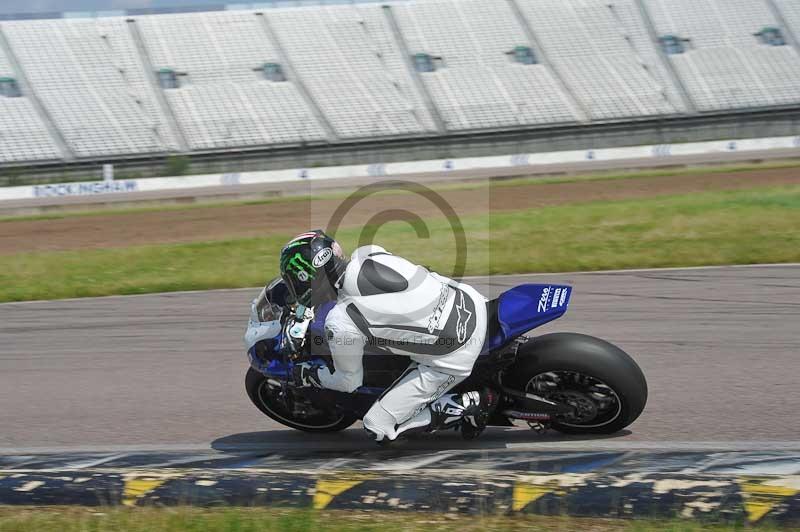 Motorcycle action photographs;Rockingham;Rockingham photographs;Trackday digital images;event digital images;eventdigitalimages;no limits trackday;peter wileman photography;rockingham corby northamptonshire;trackday;trackday photos