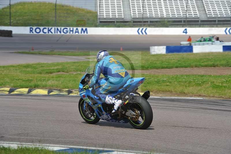 Motorcycle action photographs;Rockingham;Rockingham photographs;Trackday digital images;event digital images;eventdigitalimages;no limits trackday;peter wileman photography;rockingham corby northamptonshire;trackday;trackday photos