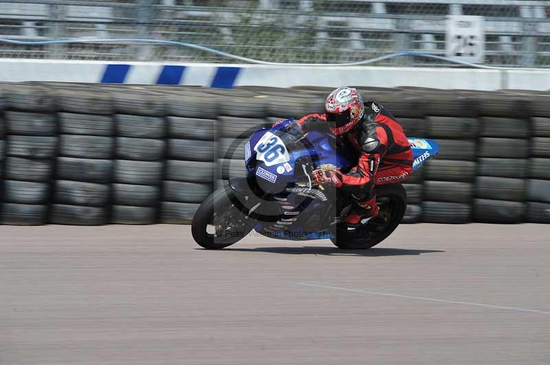 Motorcycle action photographs;Rockingham;Rockingham photographs;Trackday digital images;event digital images;eventdigitalimages;no limits trackday;peter wileman photography;rockingham corby northamptonshire;trackday;trackday photos