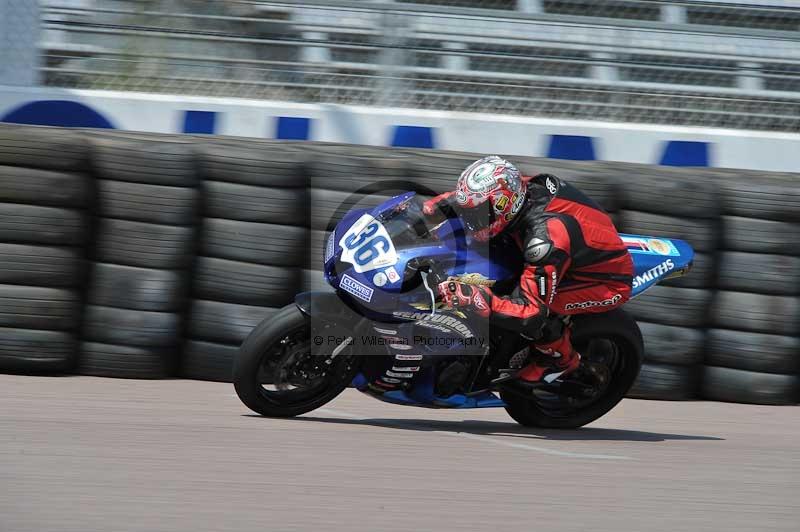 Motorcycle action photographs;Rockingham;Rockingham photographs;Trackday digital images;event digital images;eventdigitalimages;no limits trackday;peter wileman photography;rockingham corby northamptonshire;trackday;trackday photos