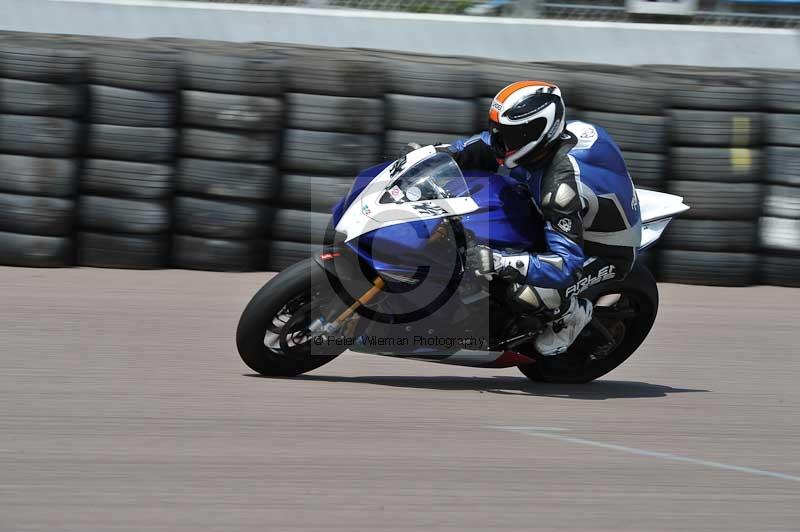 Motorcycle action photographs;Rockingham;Rockingham photographs;Trackday digital images;event digital images;eventdigitalimages;no limits trackday;peter wileman photography;rockingham corby northamptonshire;trackday;trackday photos