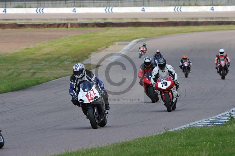 Motorcycle action photographs;Rockingham;Rockingham photographs;Trackday digital images;event digital images;eventdigitalimages;no limits trackday;peter wileman photography;rockingham corby northamptonshire;trackday;trackday photos