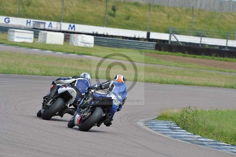Motorcycle action photographs;Rockingham;Rockingham photographs;Trackday digital images;event digital images;eventdigitalimages;no limits trackday;peter wileman photography;rockingham corby northamptonshire;trackday;trackday photos