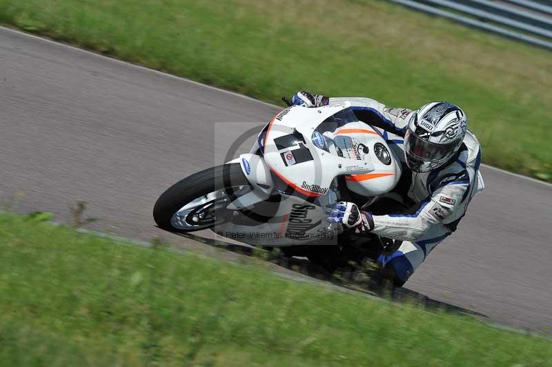 Motorcycle action photographs;Rockingham;Rockingham photographs;Trackday digital images;event digital images;eventdigitalimages;no limits trackday;peter wileman photography;rockingham corby northamptonshire;trackday;trackday photos