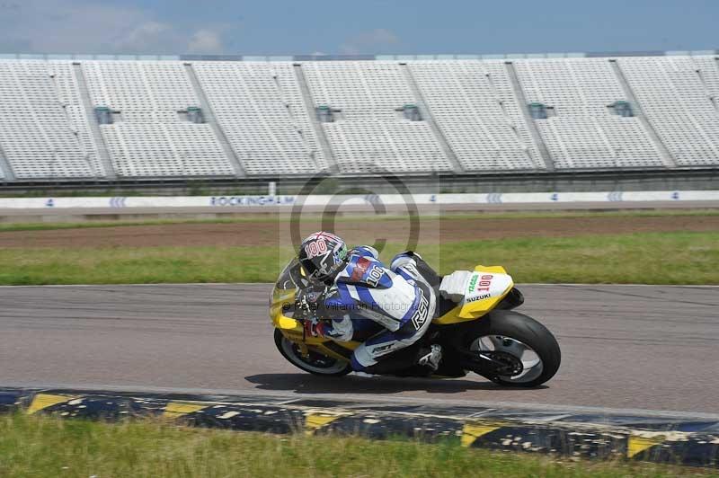 Motorcycle action photographs;Rockingham;Rockingham photographs;Trackday digital images;event digital images;eventdigitalimages;no limits trackday;peter wileman photography;rockingham corby northamptonshire;trackday;trackday photos