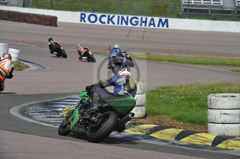 Motorcycle action photographs;Rockingham;Rockingham photographs;Trackday digital images;event digital images;eventdigitalimages;no limits trackday;peter wileman photography;rockingham corby northamptonshire;trackday;trackday photos
