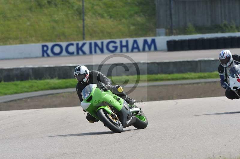 Motorcycle action photographs;Rockingham;Rockingham photographs;Trackday digital images;event digital images;eventdigitalimages;no limits trackday;peter wileman photography;rockingham corby northamptonshire;trackday;trackday photos