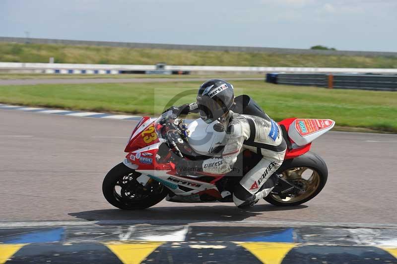 Motorcycle action photographs;Rockingham;Rockingham photographs;Trackday digital images;event digital images;eventdigitalimages;no limits trackday;peter wileman photography;rockingham corby northamptonshire;trackday;trackday photos