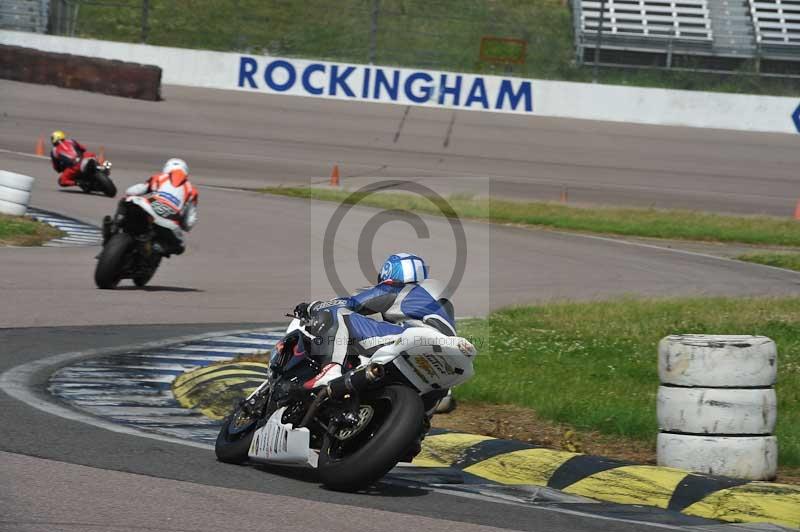 Motorcycle action photographs;Rockingham;Rockingham photographs;Trackday digital images;event digital images;eventdigitalimages;no limits trackday;peter wileman photography;rockingham corby northamptonshire;trackday;trackday photos