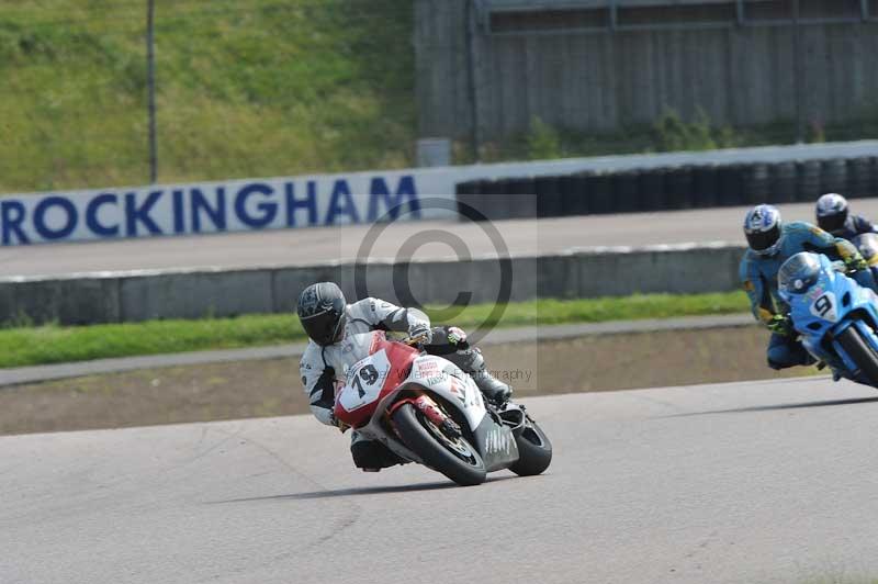 Motorcycle action photographs;Rockingham;Rockingham photographs;Trackday digital images;event digital images;eventdigitalimages;no limits trackday;peter wileman photography;rockingham corby northamptonshire;trackday;trackday photos