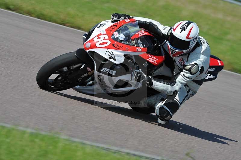Motorcycle action photographs;Rockingham;Rockingham photographs;Trackday digital images;event digital images;eventdigitalimages;no limits trackday;peter wileman photography;rockingham corby northamptonshire;trackday;trackday photos