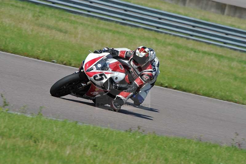 Motorcycle action photographs;Rockingham;Rockingham photographs;Trackday digital images;event digital images;eventdigitalimages;no limits trackday;peter wileman photography;rockingham corby northamptonshire;trackday;trackday photos