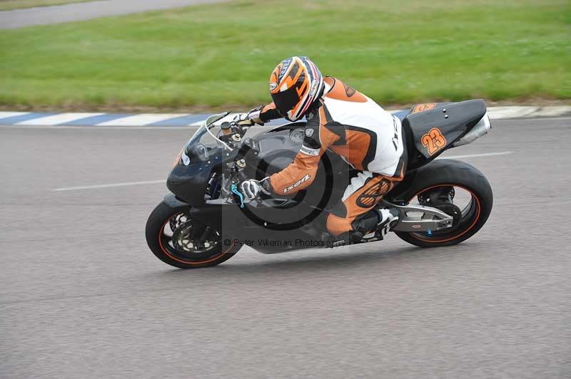 Motorcycle action photographs;Rockingham;Rockingham photographs;Trackday digital images;event digital images;eventdigitalimages;no limits trackday;peter wileman photography;rockingham corby northamptonshire;trackday;trackday photos