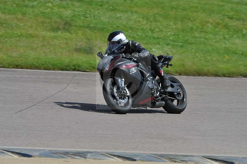 Motorcycle action photographs;Rockingham;Rockingham photographs;Trackday digital images;event digital images;eventdigitalimages;no limits trackday;peter wileman photography;rockingham corby northamptonshire;trackday;trackday photos