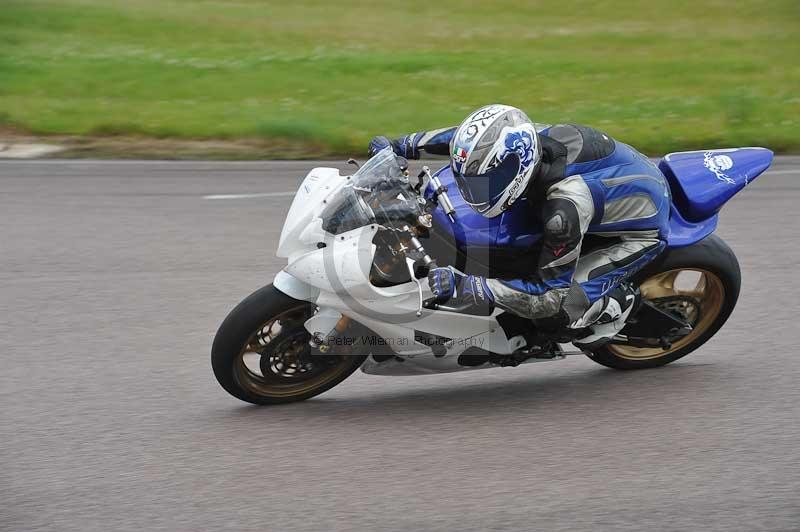 Motorcycle action photographs;Rockingham;Rockingham photographs;Trackday digital images;event digital images;eventdigitalimages;no limits trackday;peter wileman photography;rockingham corby northamptonshire;trackday;trackday photos