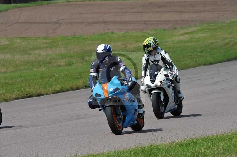 Motorcycle action photographs;Rockingham;Rockingham photographs;Trackday digital images;event digital images;eventdigitalimages;no limits trackday;peter wileman photography;rockingham corby northamptonshire;trackday;trackday photos