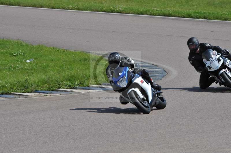 Motorcycle action photographs;Rockingham;Rockingham photographs;Trackday digital images;event digital images;eventdigitalimages;no limits trackday;peter wileman photography;rockingham corby northamptonshire;trackday;trackday photos