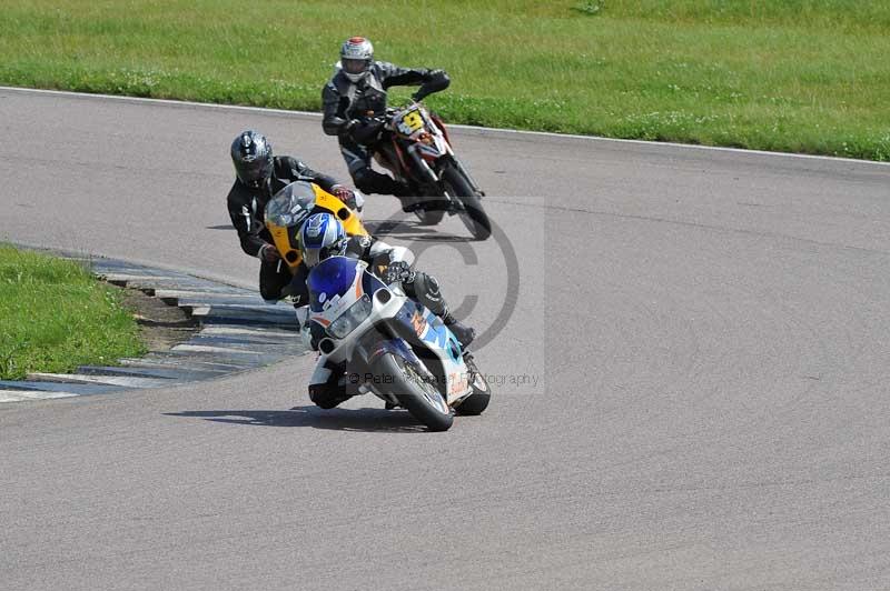 Motorcycle action photographs;Rockingham;Rockingham photographs;Trackday digital images;event digital images;eventdigitalimages;no limits trackday;peter wileman photography;rockingham corby northamptonshire;trackday;trackday photos