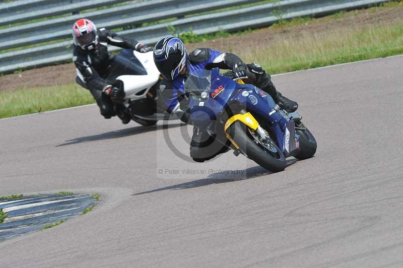 Motorcycle action photographs;Rockingham;Rockingham photographs;Trackday digital images;event digital images;eventdigitalimages;no limits trackday;peter wileman photography;rockingham corby northamptonshire;trackday;trackday photos